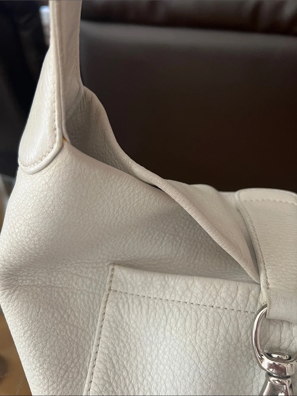 Dooney & Bourke Cream Leather Shoulder Hobo fair condition